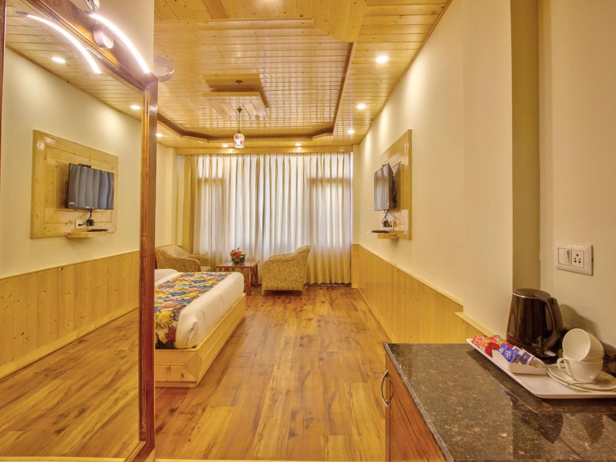 Swastik Grand Hotel Manali (Himachal Pradesh)